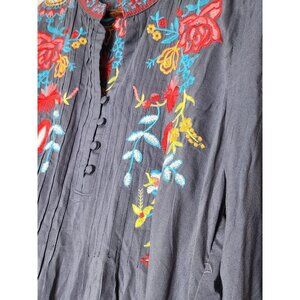 Madeline Sparklestein Gray Tunic blouse Beautiful Embroidery and Cloth buttons S